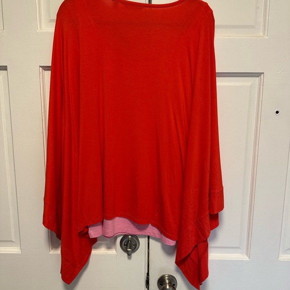 NWT IMAN M/L Top Red/Pink layered Flowy Loose Poncho Style Top with full Tank - Picture 5 of 9